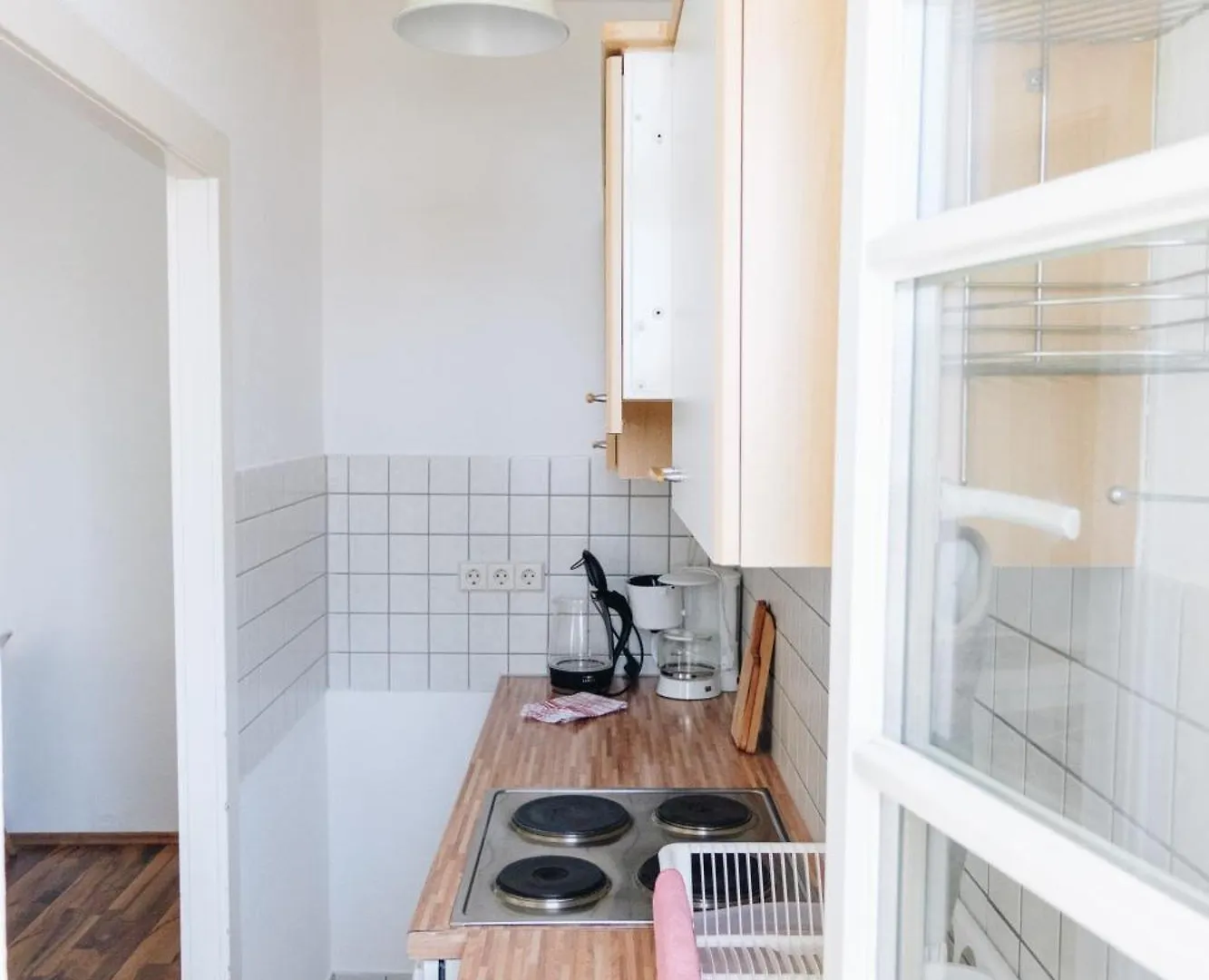 Grosse Zwei Zimmer Wohnung Mit Balkon Leipzig Apartment
